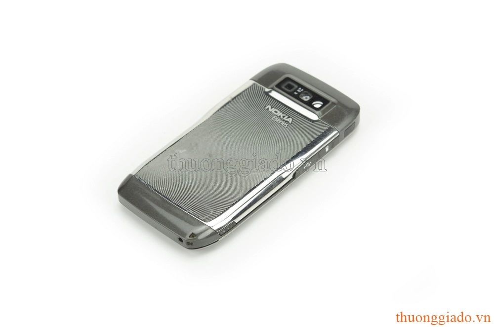 Thay vỏ Nokia E71 Original Housing